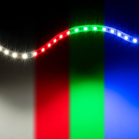 RGBW LED Streifen mit 4-in-1 Chips leuchtend, Kollage mit neutralweiß links und den RGB Primätfarben rechts
