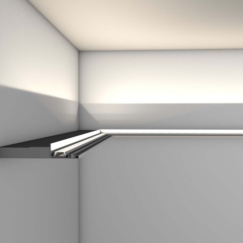 Anwendungsbeispiel für LED Alu Profil NISA mit weiß leuchtender umrandender Lichtvoute