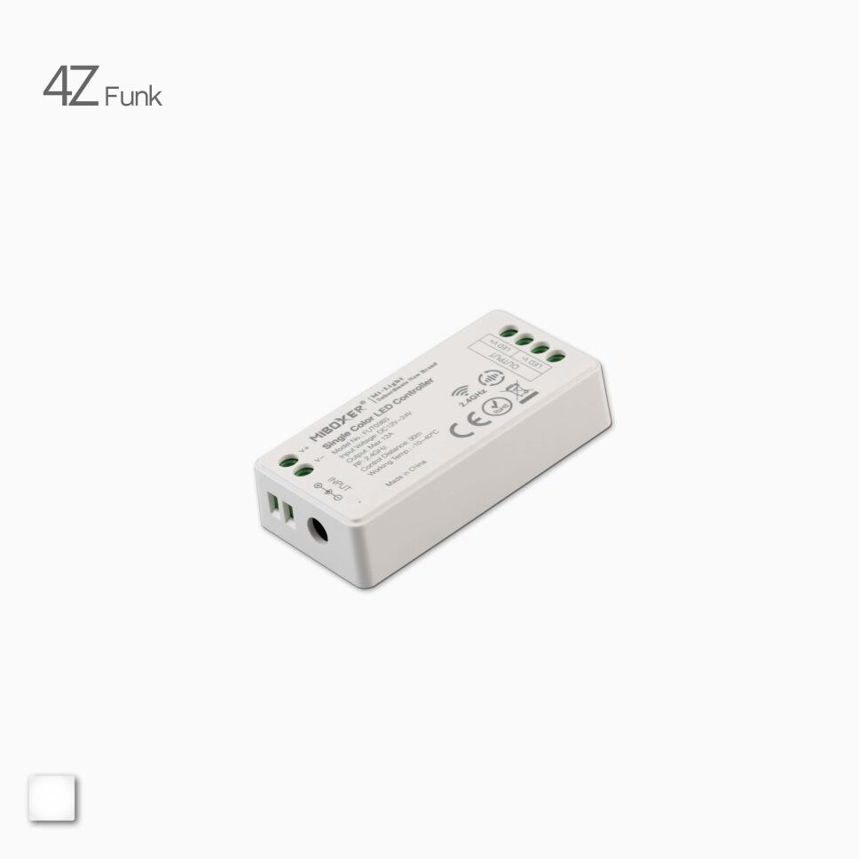 4Z LED Funk Dimmer für einfarbige LED Streifen, Strom-Anschlussseite mit Schraubklemmen und DC-Buchse