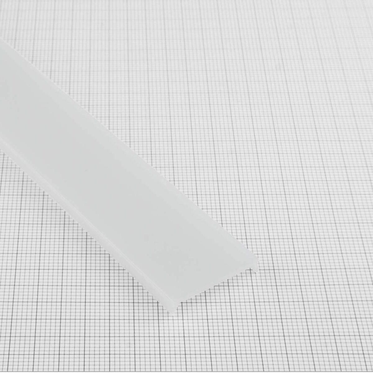 opal weiße Abdeckung in matter Ausführung, 200cm l, 15,00 €