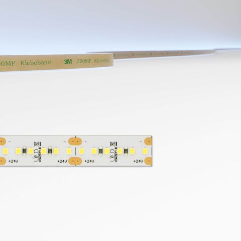 dicht bestückter LED Streifen mit kurzer Modullänge, oben ist die emittierte Lichtfarbe des Streifens illustriert