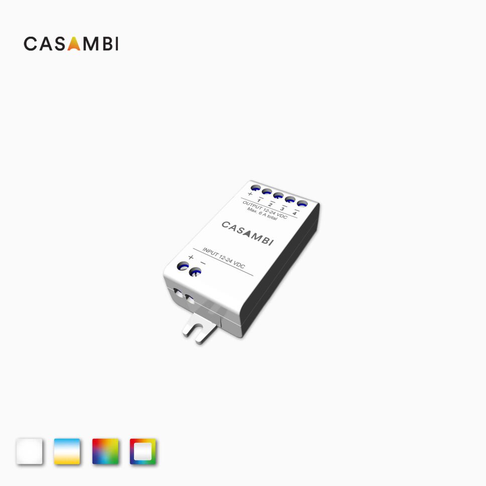 Produktbild vom CASAMBI CBU-PWM4 zum Steuern von LED Streifen mit 12-24V DC, weißes Kunststoffgehäuse, freigestellt vor grauen Hintergrun