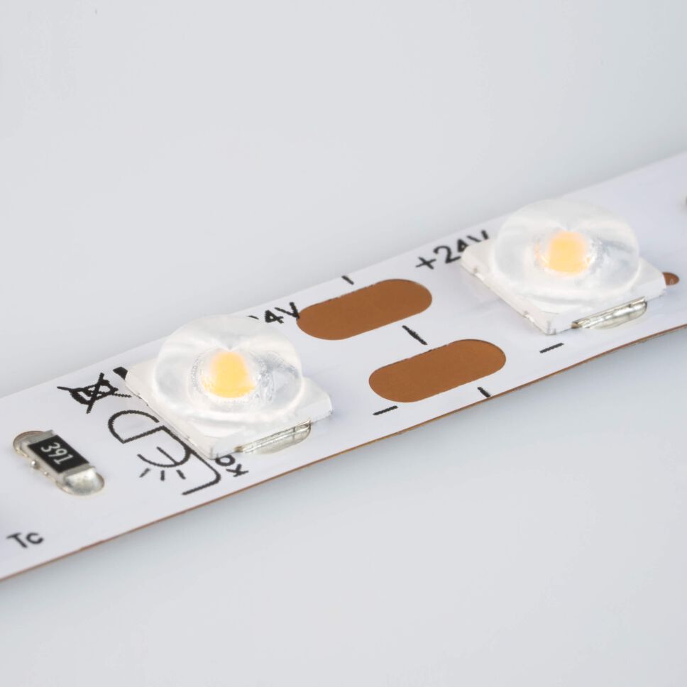 Linsen LED Streifen  24V  weiß  14W/m  warmweiß 3000K,  50cm,  mit Litzenanschluss (ca. 100cm)