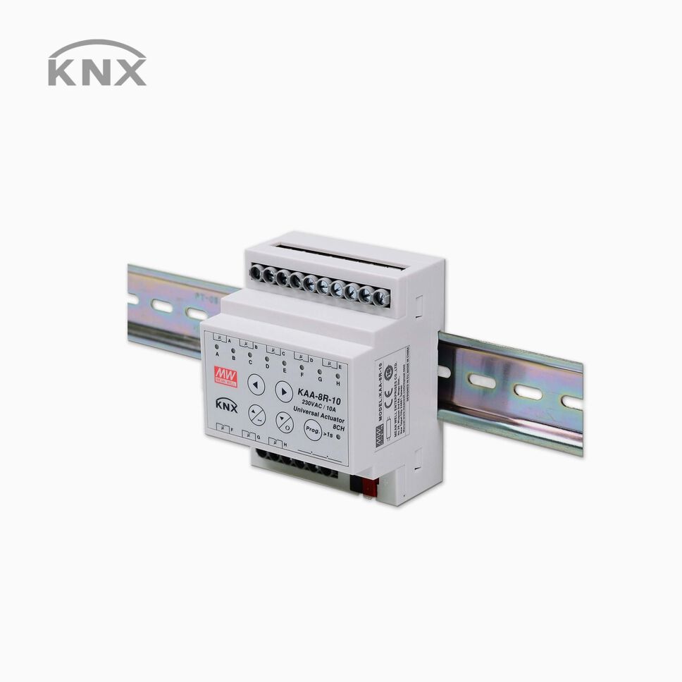 KNX Schaltaktor von MeanWell KAA-8R-10 zum Schalten von 8 Verbrauchern a 10A, freigestelltes Produktbild vor grauen Hintergrund