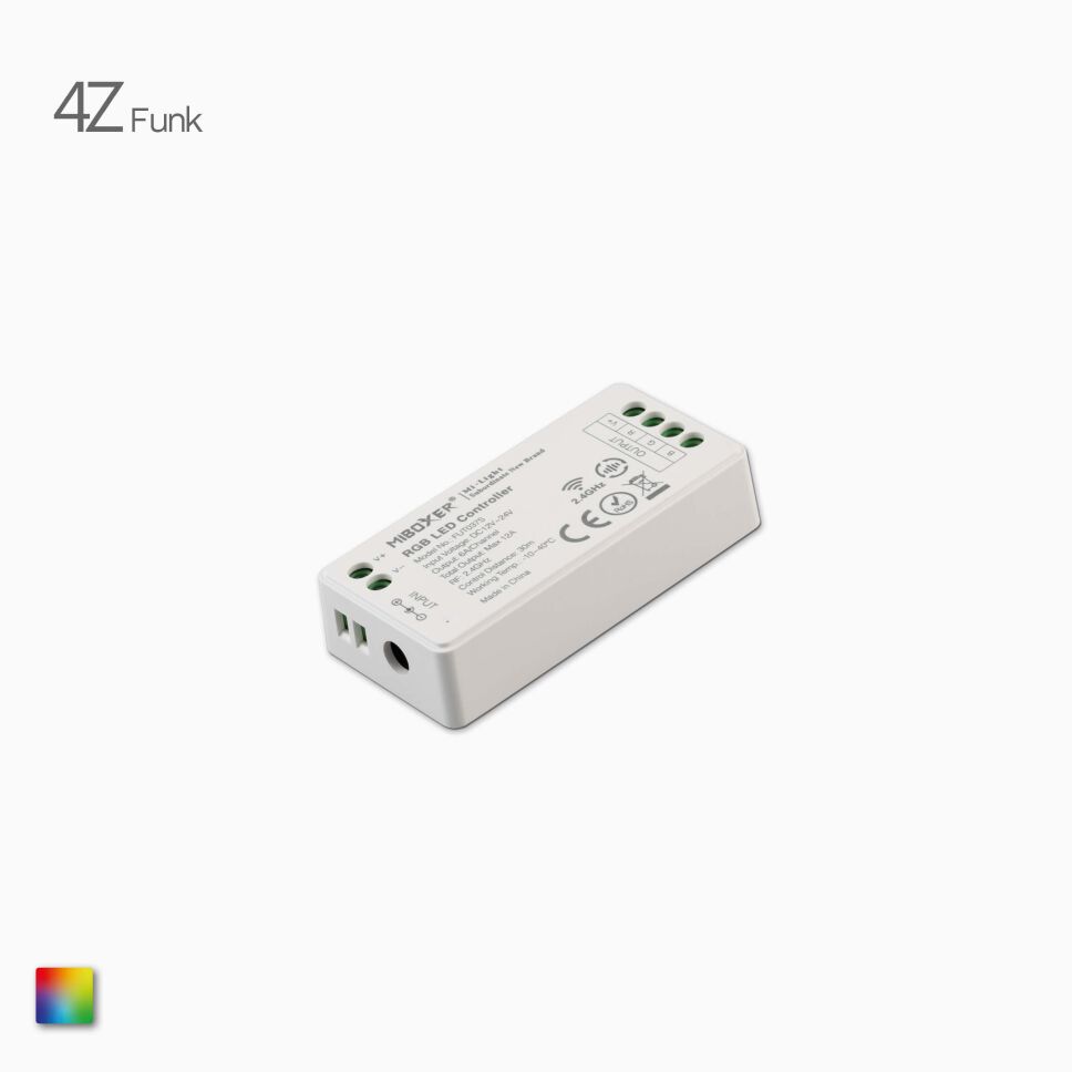 4Z RGB LED Funk Controller für RGB LED Streifen. Frontseite der Abbildung zeigt die Anschlussseite für Stromversorgung über DC-Buchse oder Schraubklemmen