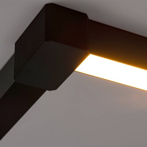 BASIC Eckverbinder BE2, geschlossen am schwarzen LED Alu Profil BASIC leuchtend