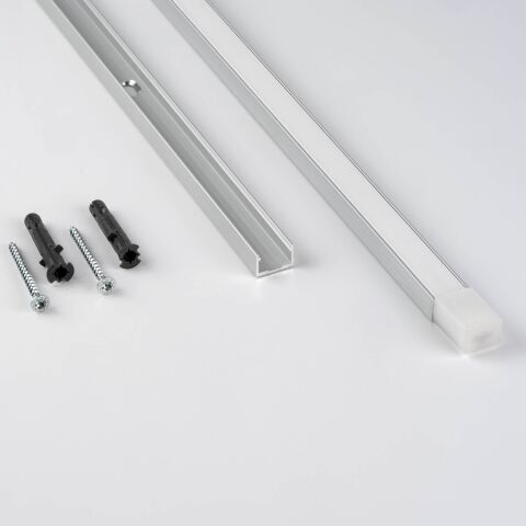 Produktbild der mitgelieferten Montageschiene samt Schrauben und Dübel