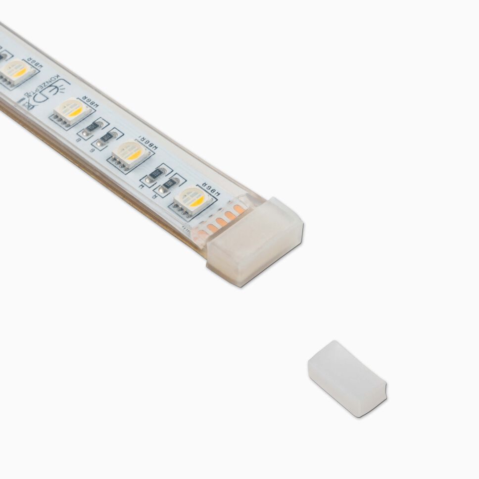 Endkappe für den LED IP Schlauch IP66-12 für 12mm breite LED Streifen. Rechts Produktbild, links Anwendungsbeispiel