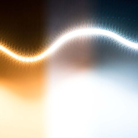 zusammengesetztes Bild vom leuchtenden 12680 mit den drei Leuchtfarben warmweiß, neutralweiß, kaltweiß