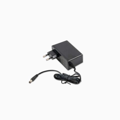 Produktbild vom Steckernetzteil 24V 36W in schwarz mit DC Buchse