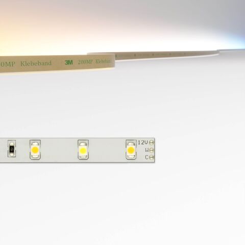 Draufsicht auf CCT LED Streifen 12V dualweiß mit blanken Lötkontakten und variabler Lichtfarbe, die Lichtfarbe wird oben im Bild dargestellt