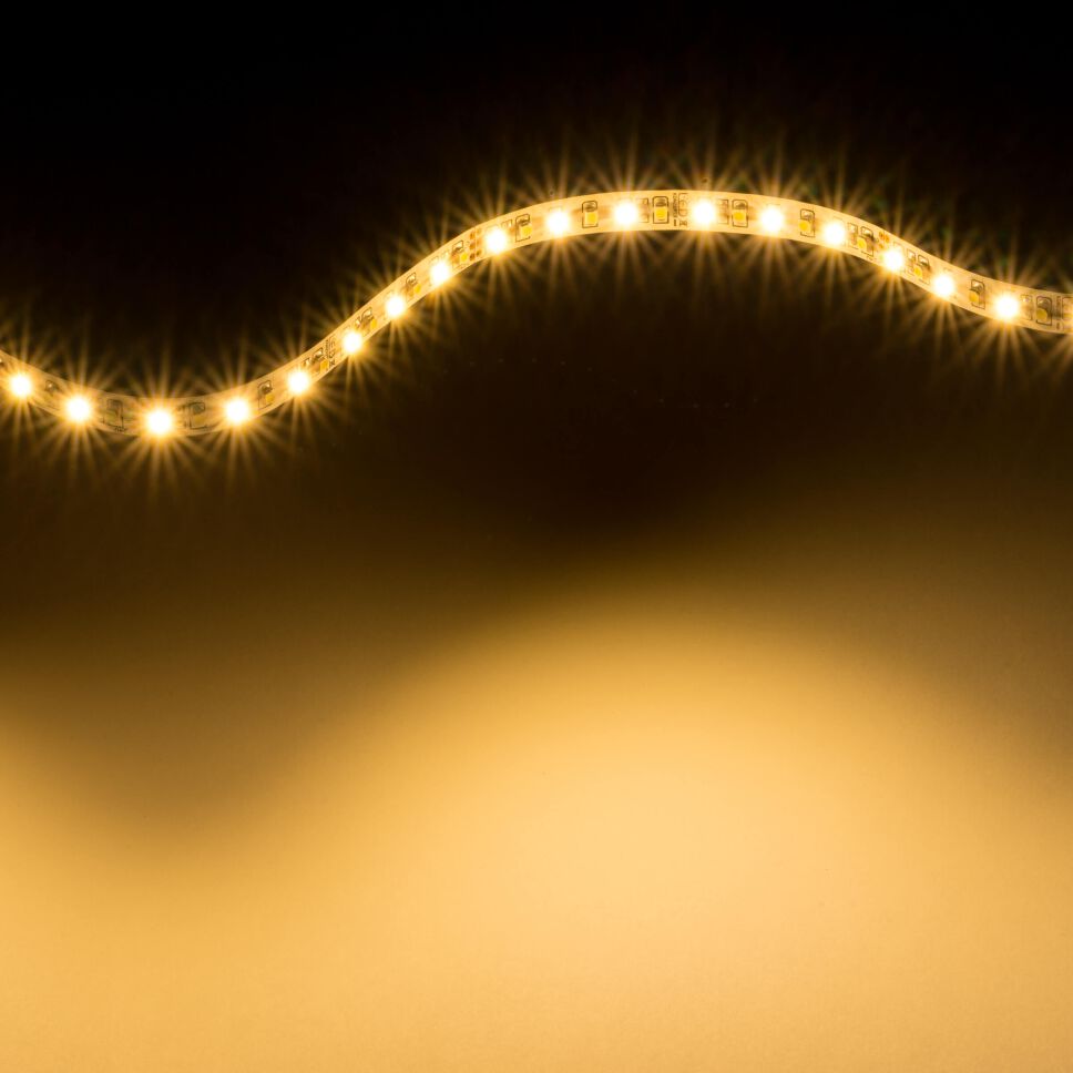 CCT LED Streifen mit nur warmweißen LEDs, LED Streifen formt eine Lichtwelle